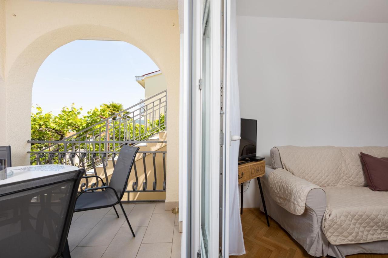 Apartment Ana Vantacici Exterior photo